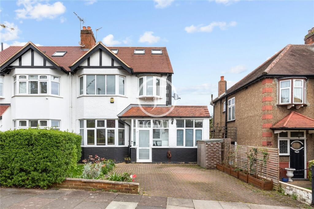 Main image of property: Meadow Drive, London, NW4
