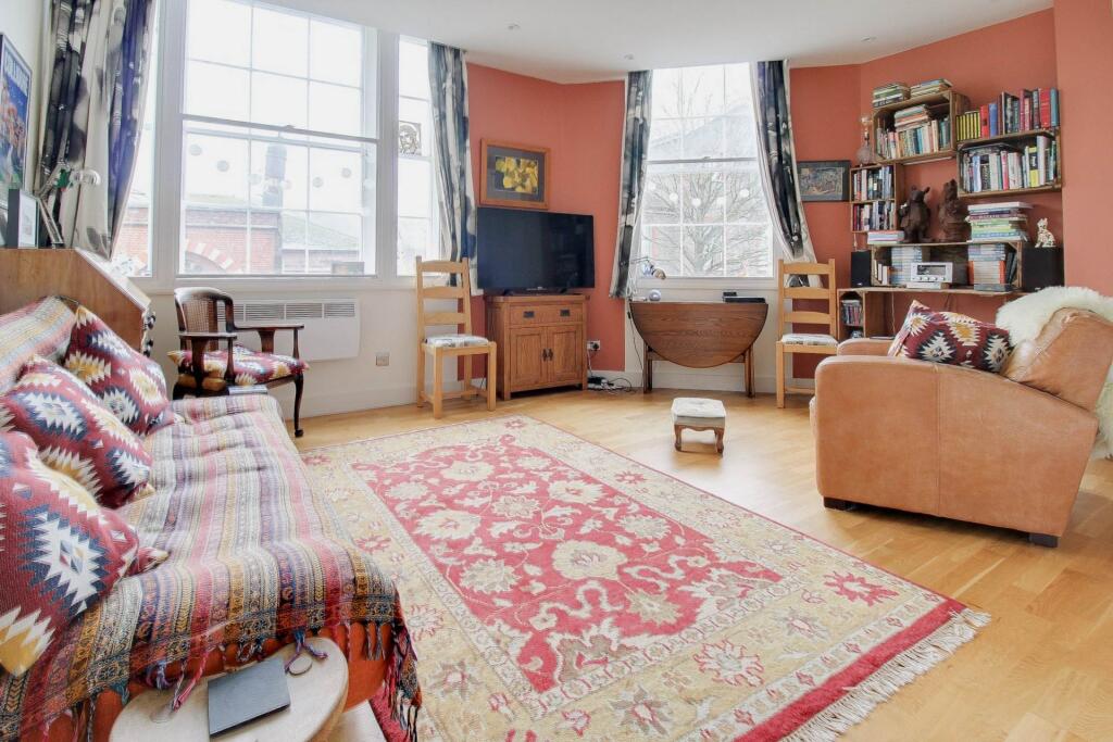 Apartment in Lewes, Cliffe - View 2