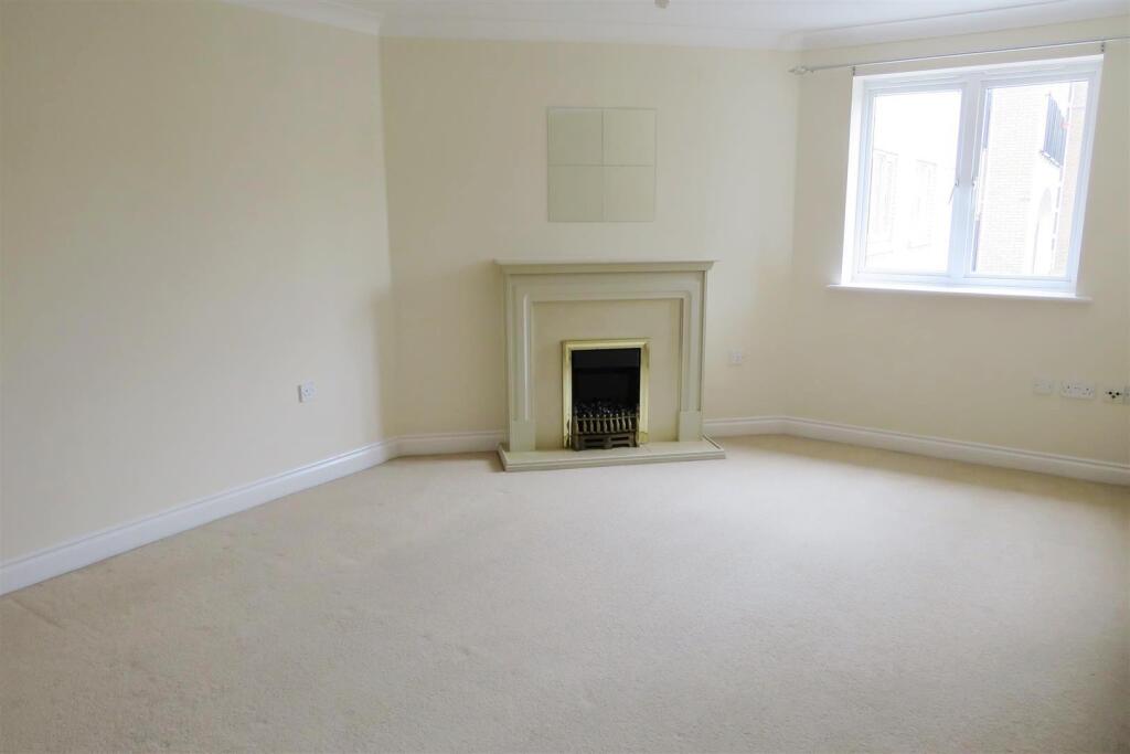 Main image of property: The Dell, SOUTHAMPTON