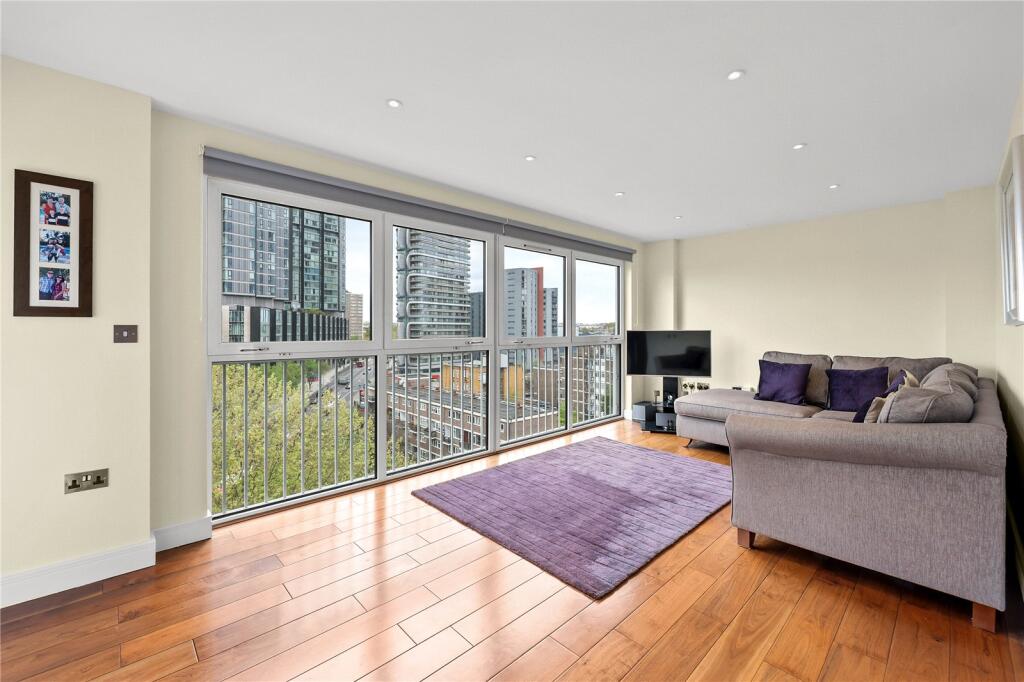 Main image of property: Wellesley Terrace, N1