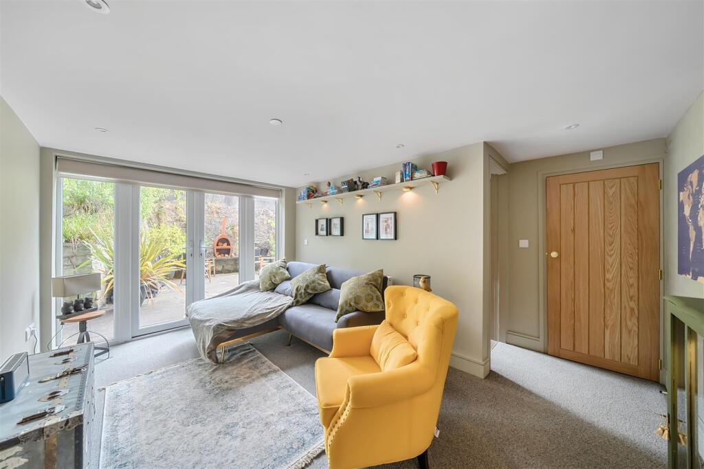 44 Abbey Foregate, Shrewsbury, SY2 6AQ photo 4