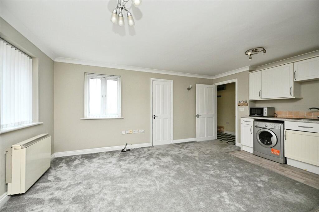 Waveney Road, Hunstanton, Norfolk, PE36 photo 3