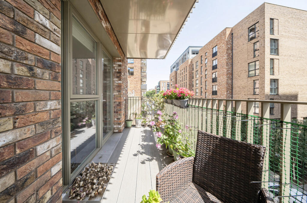 Apartment in London - View 4