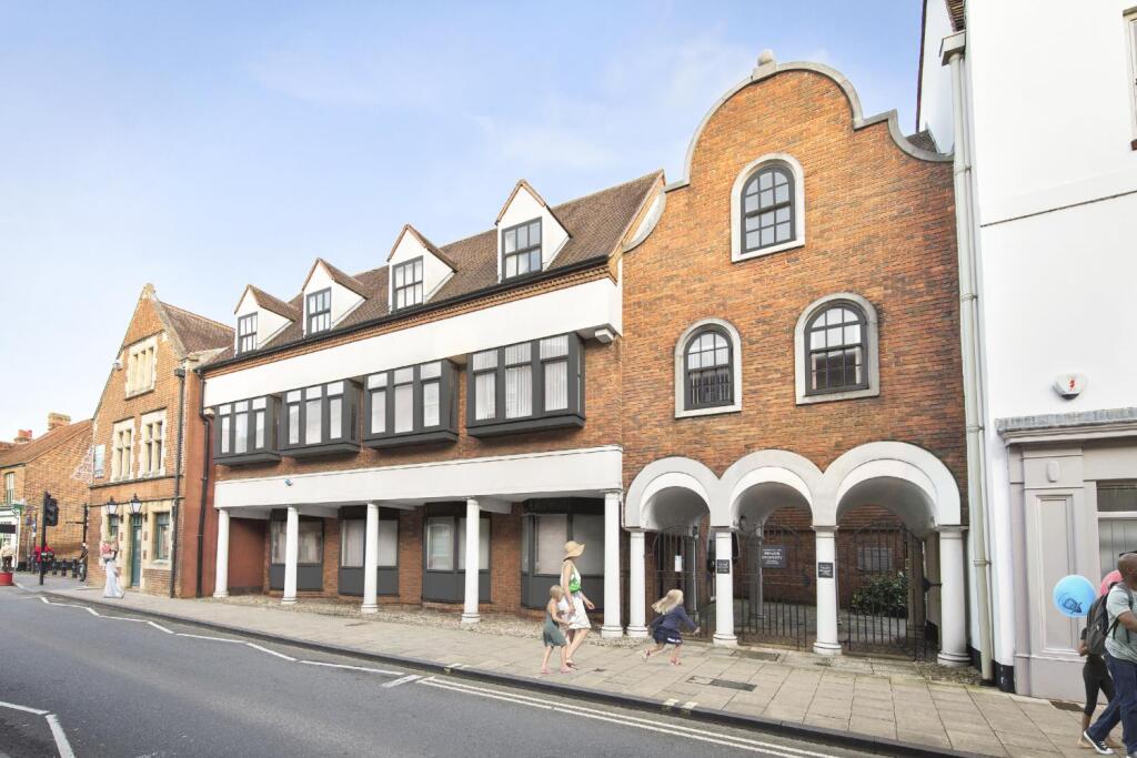 Main image of property: Abbey Yard, Abingdon OX14 1YN