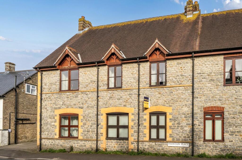 Additional image 24 of High Street, Henstridge, Templecombe