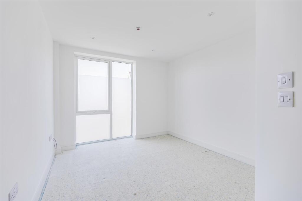 Apartment in Penarth, Vale of Glamorgan - View 5
