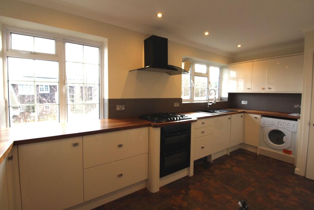 Apartment in Brighton - View 2