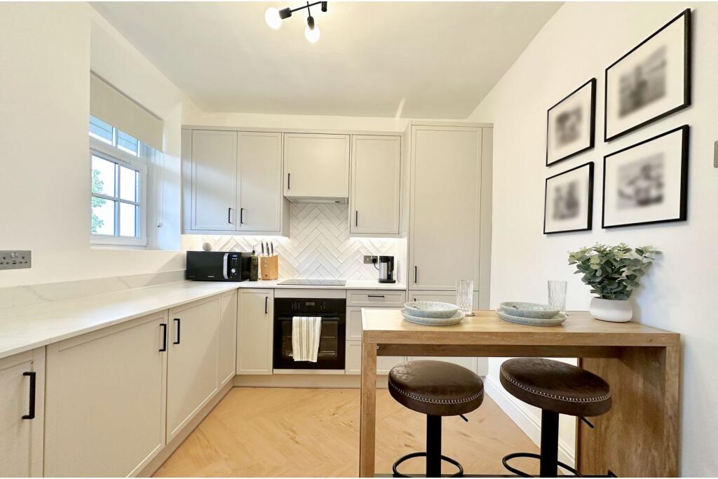 Stewarts Road, Battersea, SW8 photo 2
