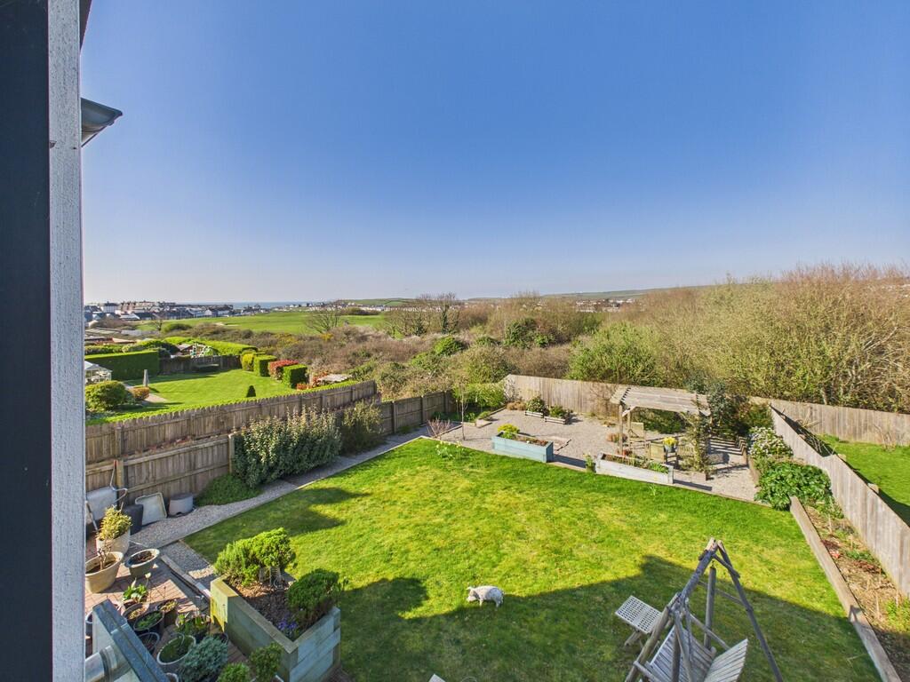 41, Broadclose Hill, Bude photo 2