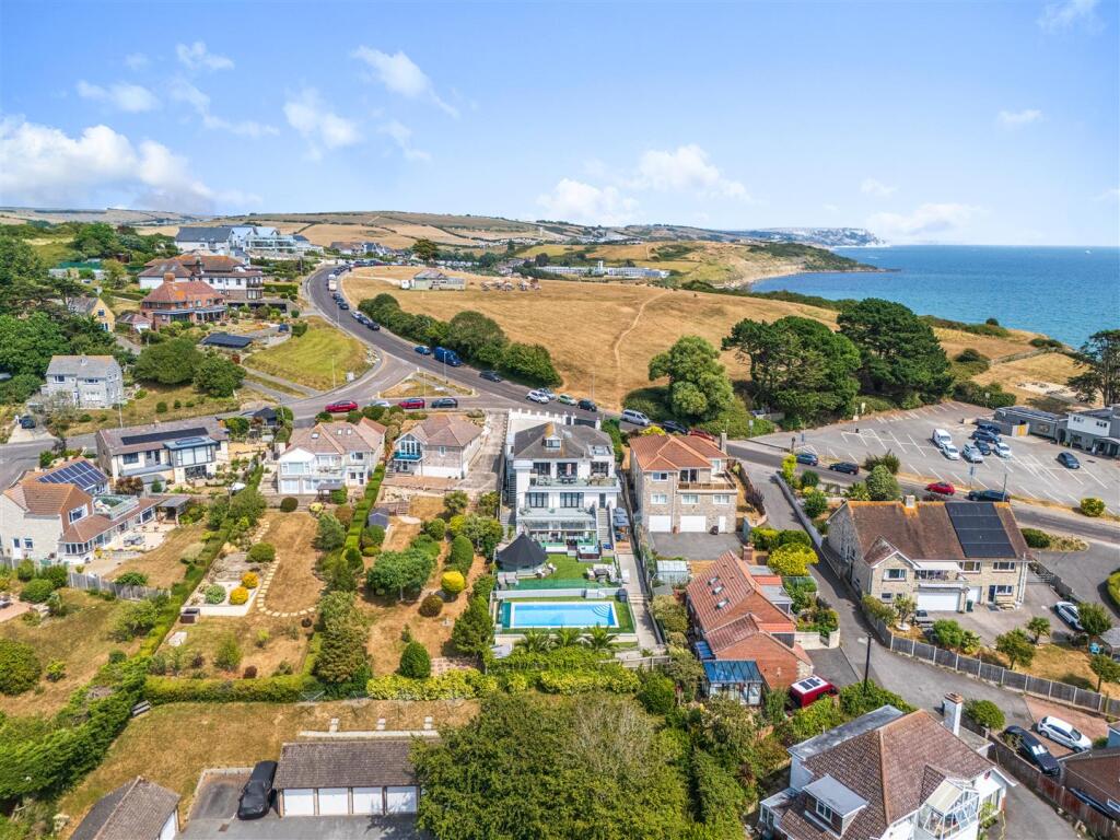 House in Weymouth, Overcombe - View 4