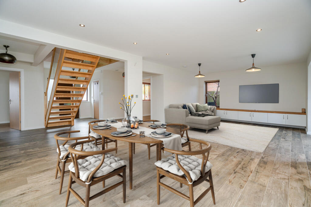 House in Milton Keynes - View 5