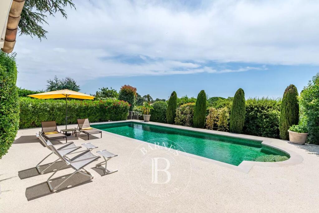 Main image of property: Provence-Alps-Cote d`Azur, Alpes-Maritimes, Mougins