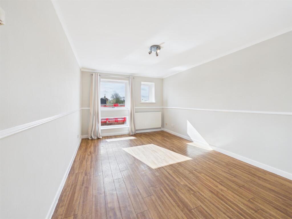 Main image of property: Drayton Avenue, Stratford upon Avon