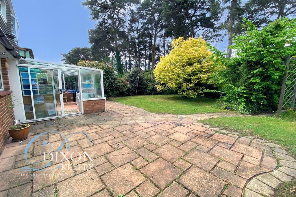 House in Ferndown - View 3