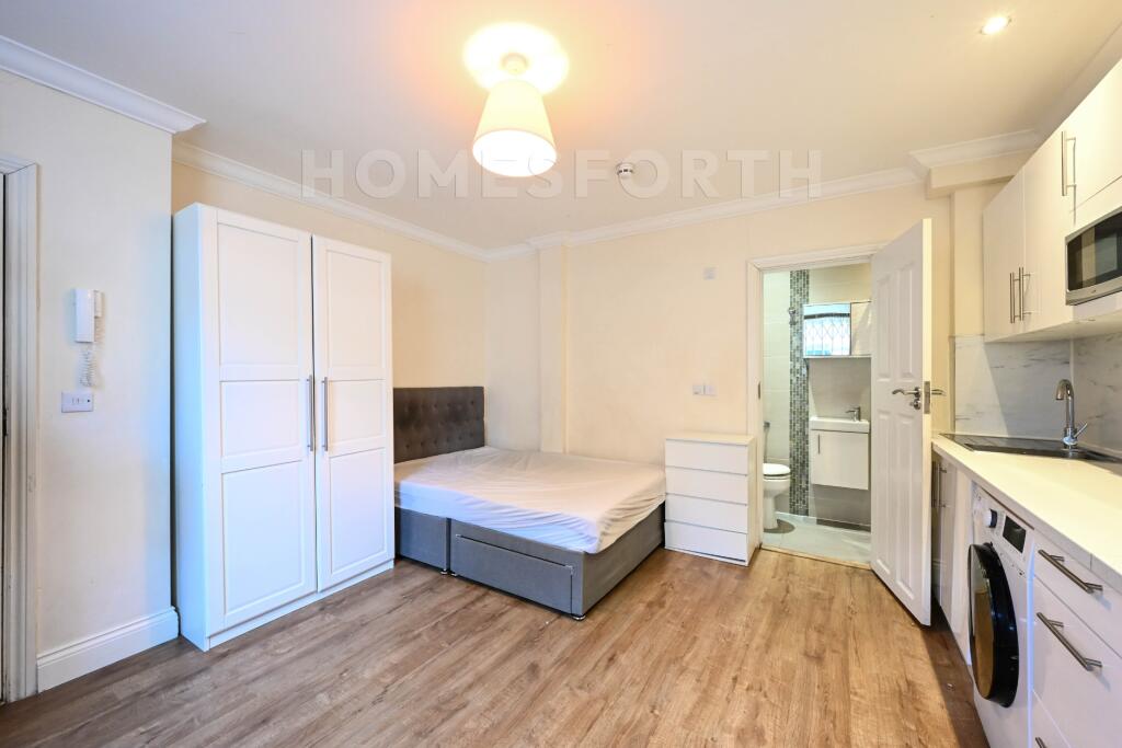 Studio flat for rent