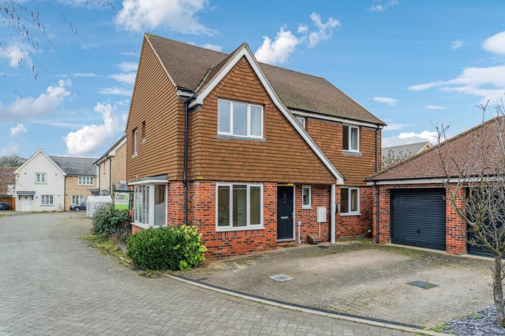 Main image of property: Wood Ridge Crescent, St Neots, PE19