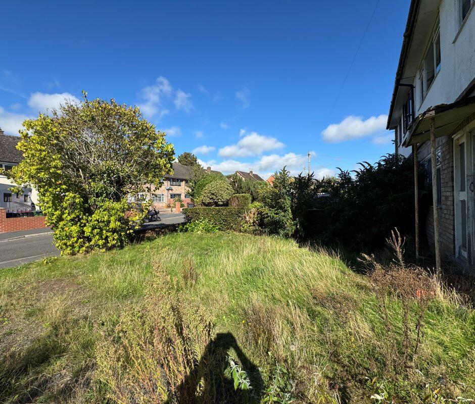 House in Newport - View 3