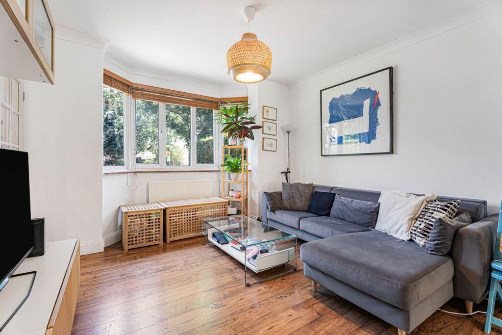 House in London, Strand-on-the-Green - View 4