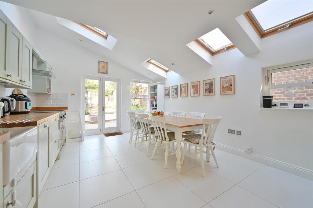 Cowper Road, Harpenden photo 5