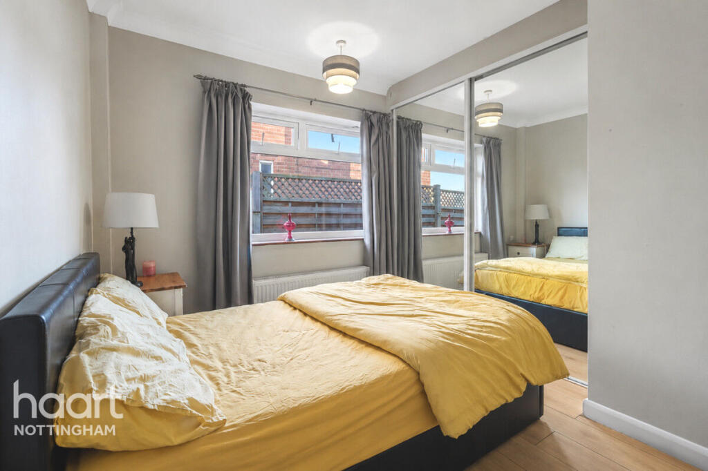 House in Rushcliffe, Radcliffe-on-Trent - More