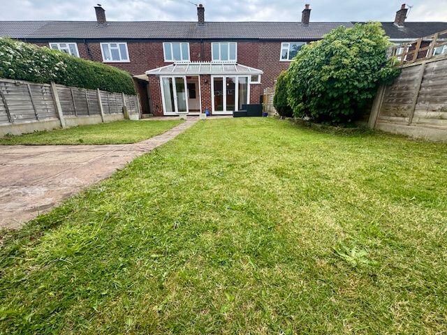 Sidmouth Road, Sale, Trafford, M33 photo 2