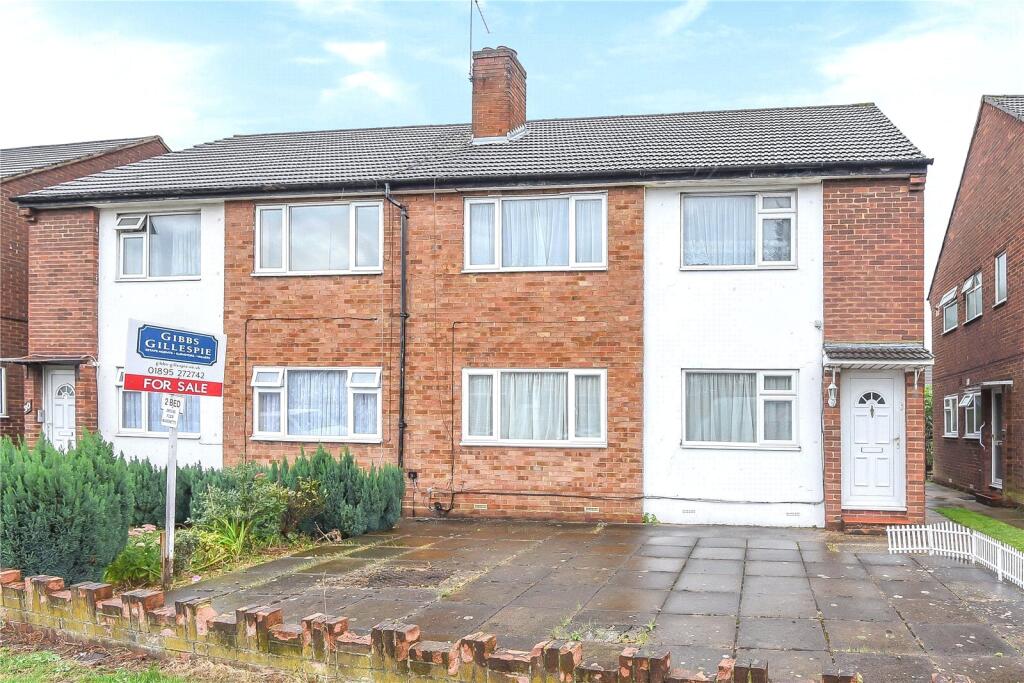 Main image of property: Yeading Fork, Hayes, Middlesex, UB4