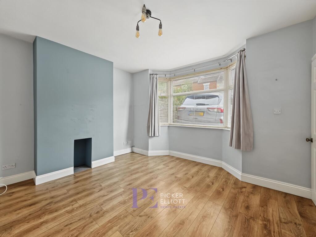 House in North Warwickshire, Chapel End, Hartshill - View 2