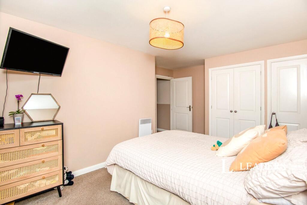 Apartment in Worcester - View 5