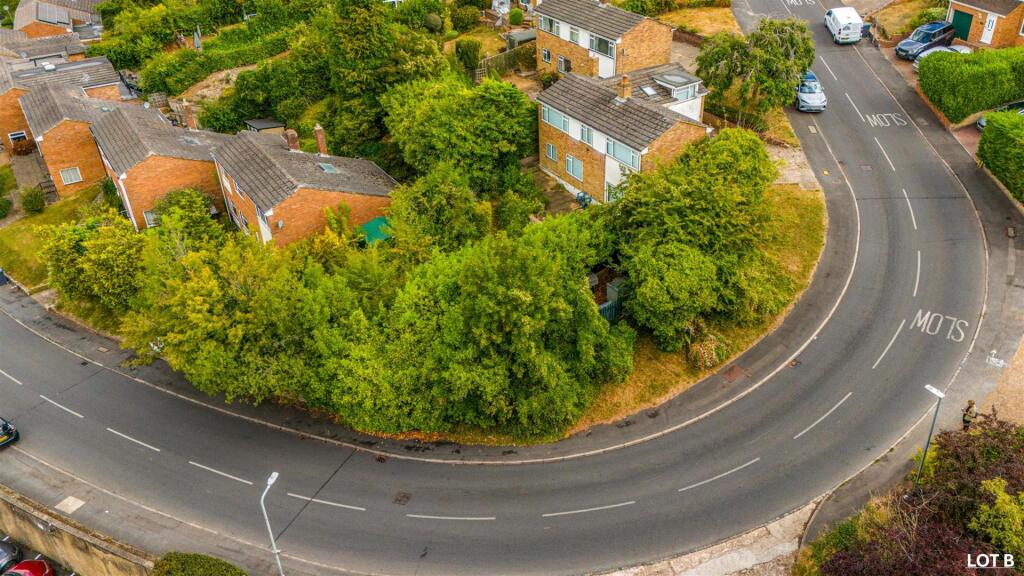 Lot B - Land at Green Hill, High Wycombe - View 3
