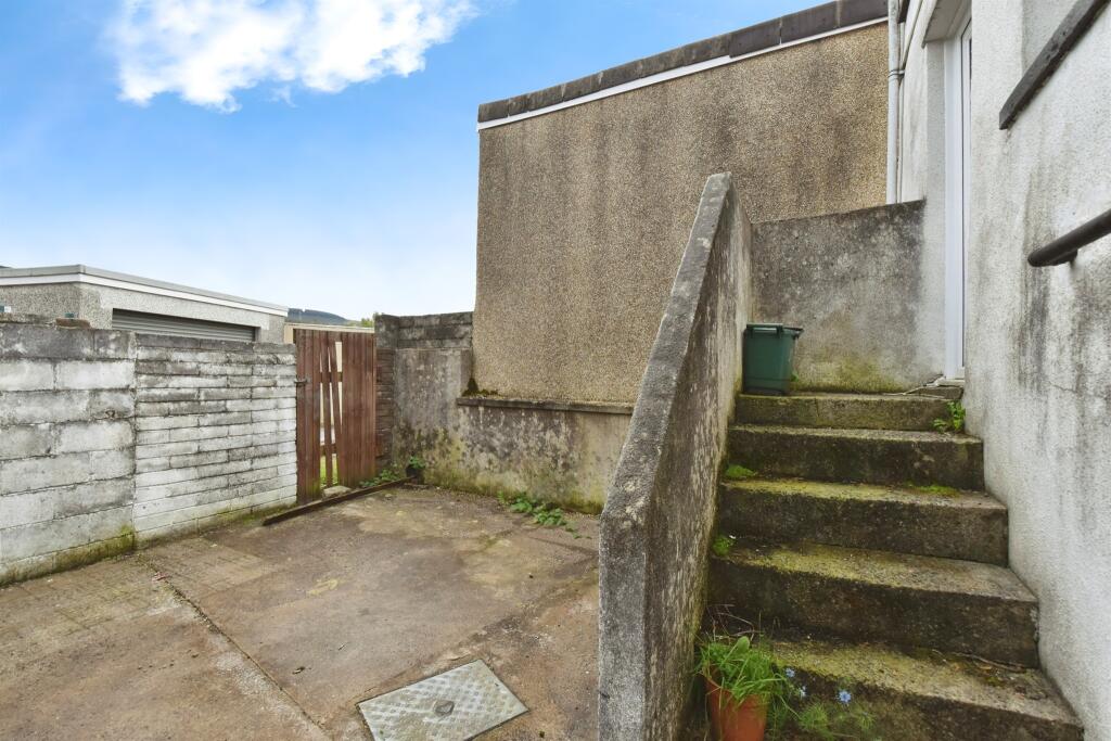 Cardiff Road, Aberdare photo 4