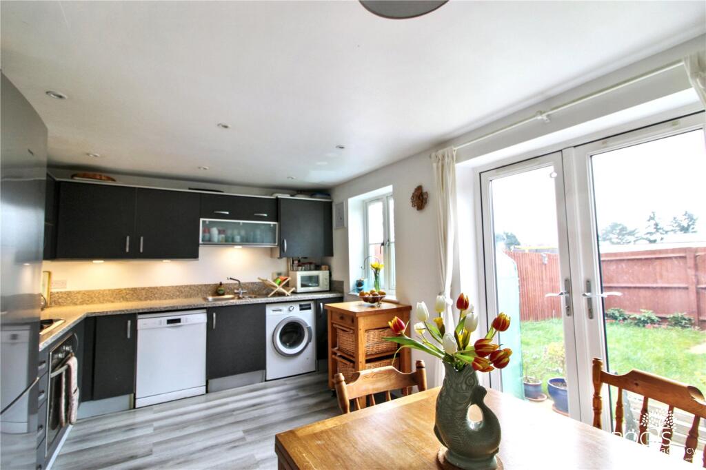 House in Newbury, West Berkshire - View 2