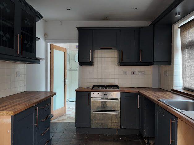 House in Dudley - View 5