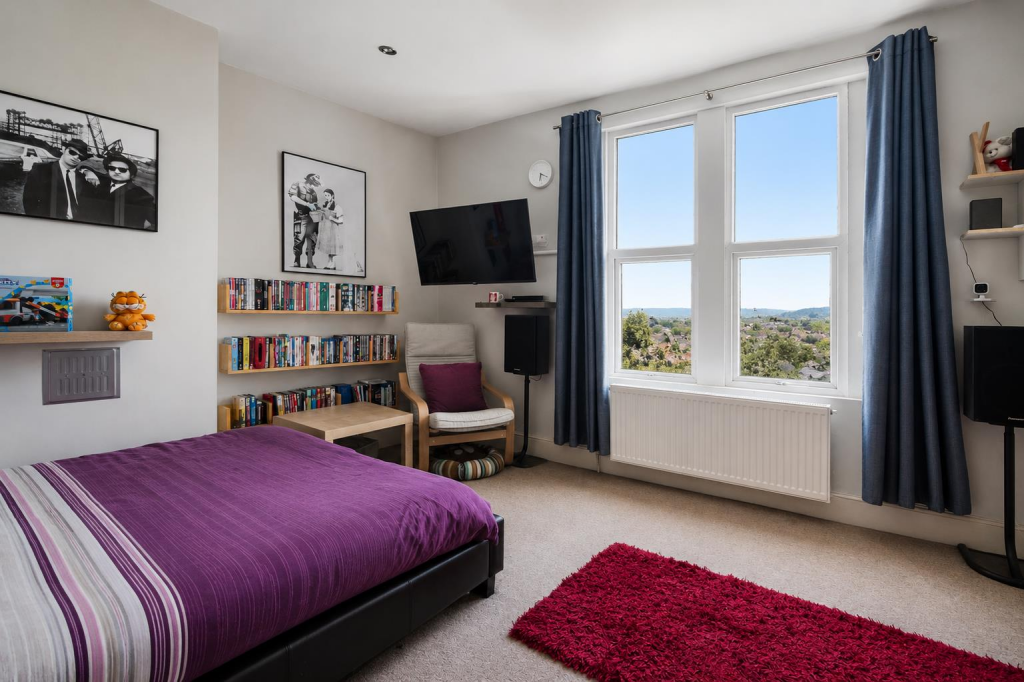 Luckwell Road, Southville, Bristol - View 3