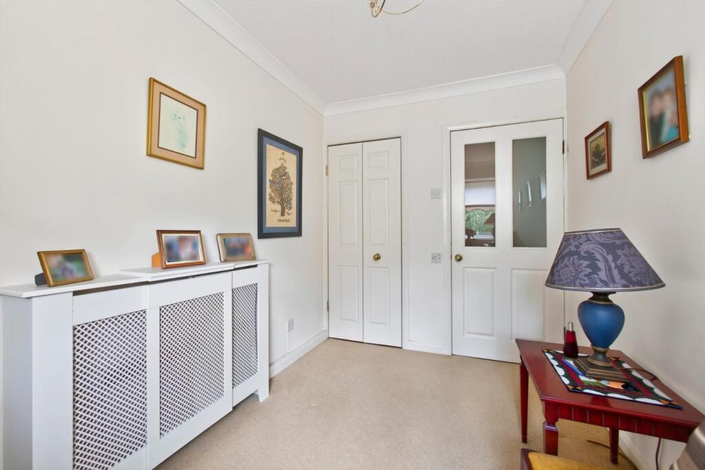 Woodlands Avenue, Harrogate - More