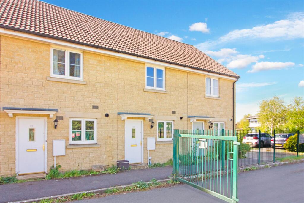 Main image of property: Poole Road, Malmesbury