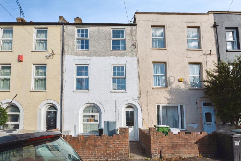 Main image of property: Wellington Street, Gravesend, Kent, DA12
