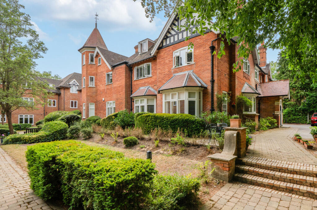 Main image of property: Lefroy Park, Fleet, Hampshire, GU51
