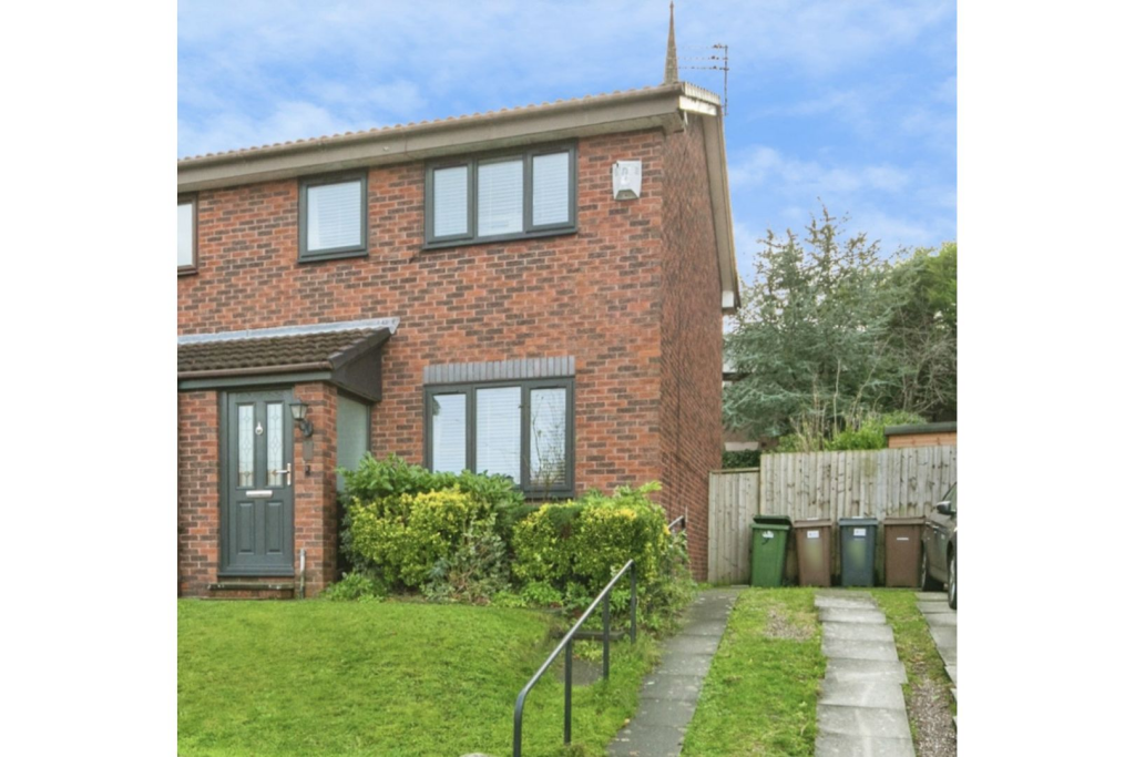 Main image of property: Lynnbank, Prenton, CH43