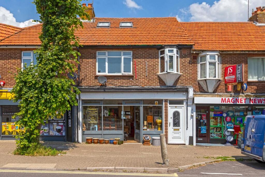 Apartment in Adur, North Lancing, Lancing - More