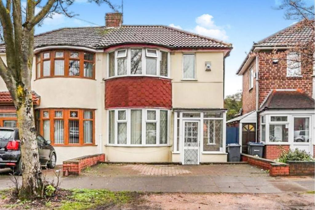Main image of property: Harts Road, Birmingham