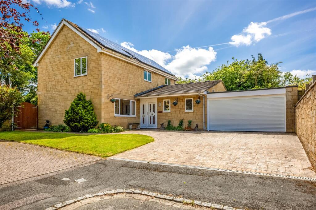 Main image of property: The Spinneys, Enstone