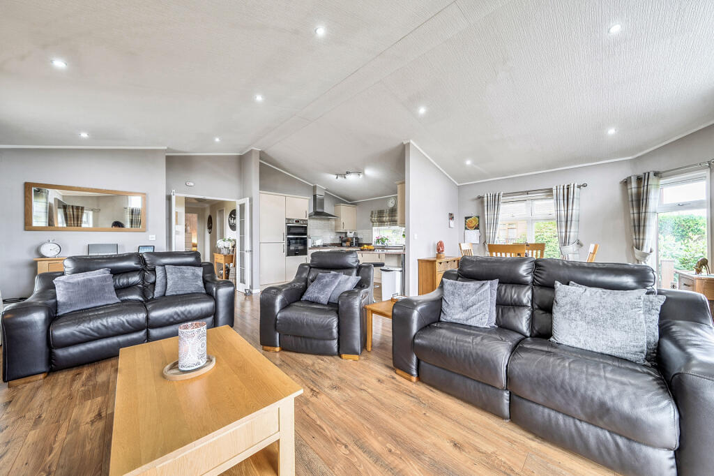 House in Dudley - View 4