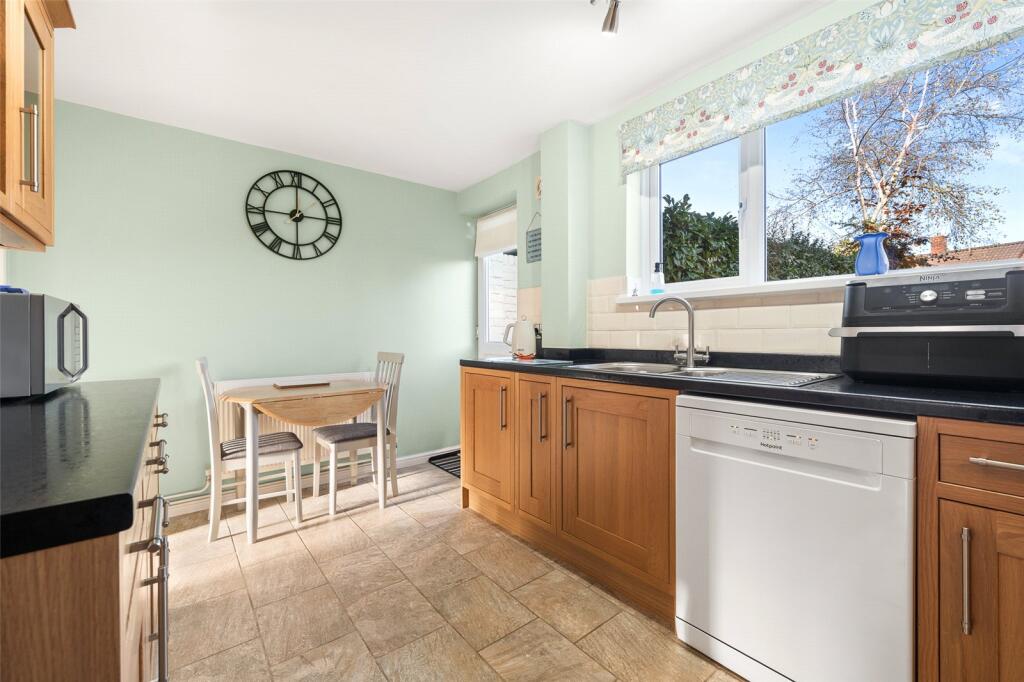 House in Bracknell - View 6