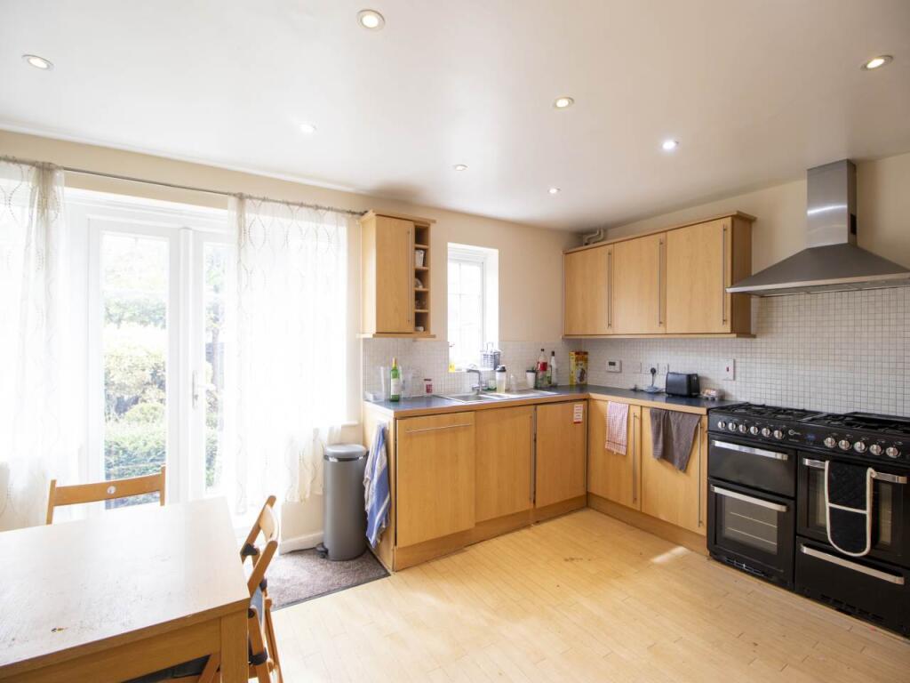 Freemans Acre, Hatfield, Hertfordshire - View 3
