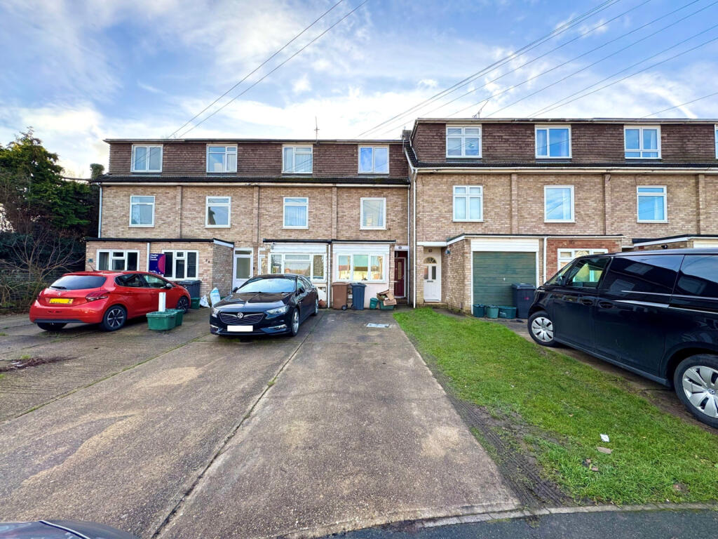 Main image of property: St Johns Road, Chelmsford, Essex, CM2 9PE