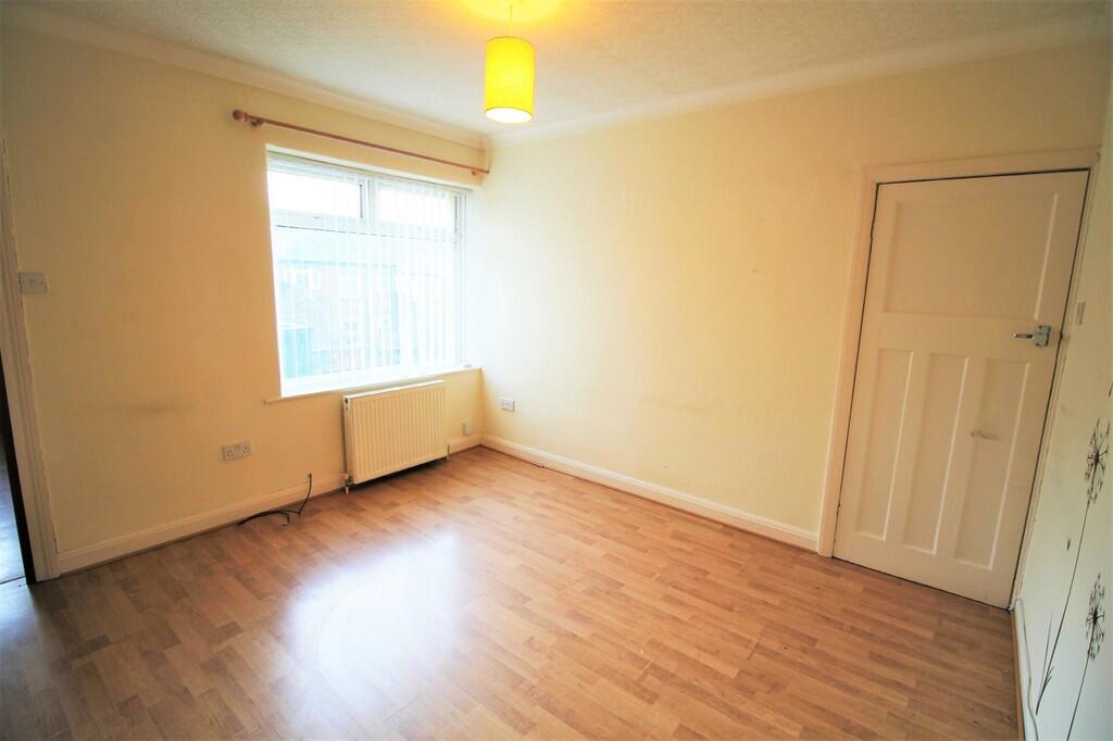 Apartment in Newcastle upon Tyne - View 3