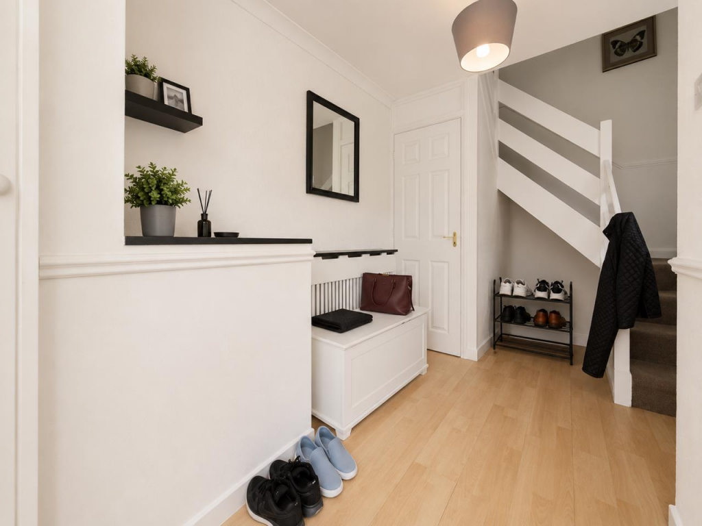 Morris Court, Waltham Abbey photo 2
