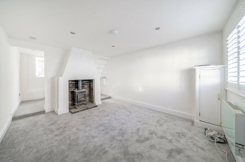 East Street, Kimbolton, PE28 photo 3