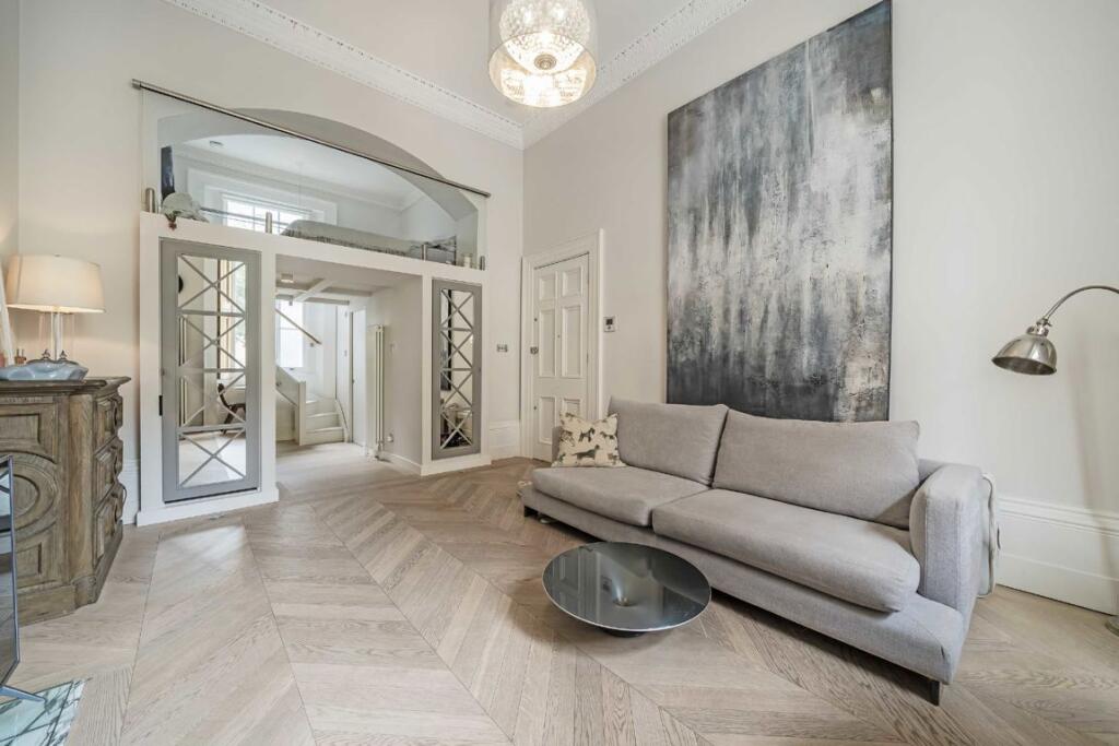 Apartment in London, Paddington - View 3