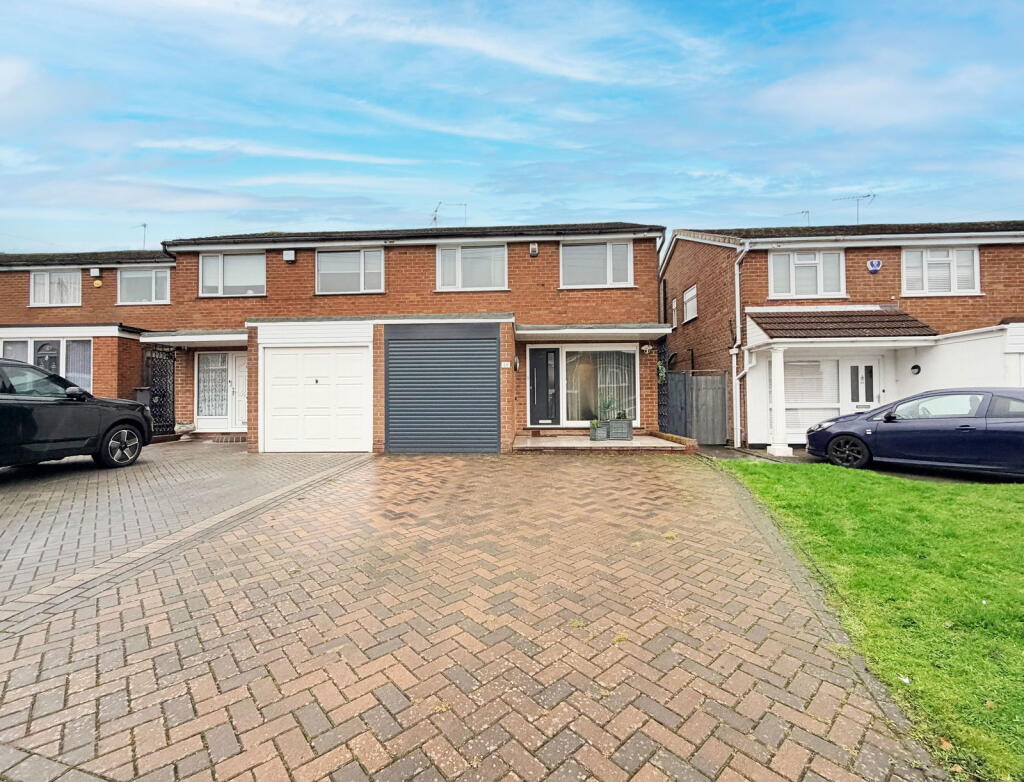 Main image of property: Jasmin Croft, Birmingham, B14 5AX